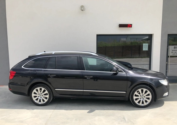 Skoda Superb cena 23900 przebieg: 168841, rok produkcji 2010 z Nowe Miasto Lubawskie małe 326